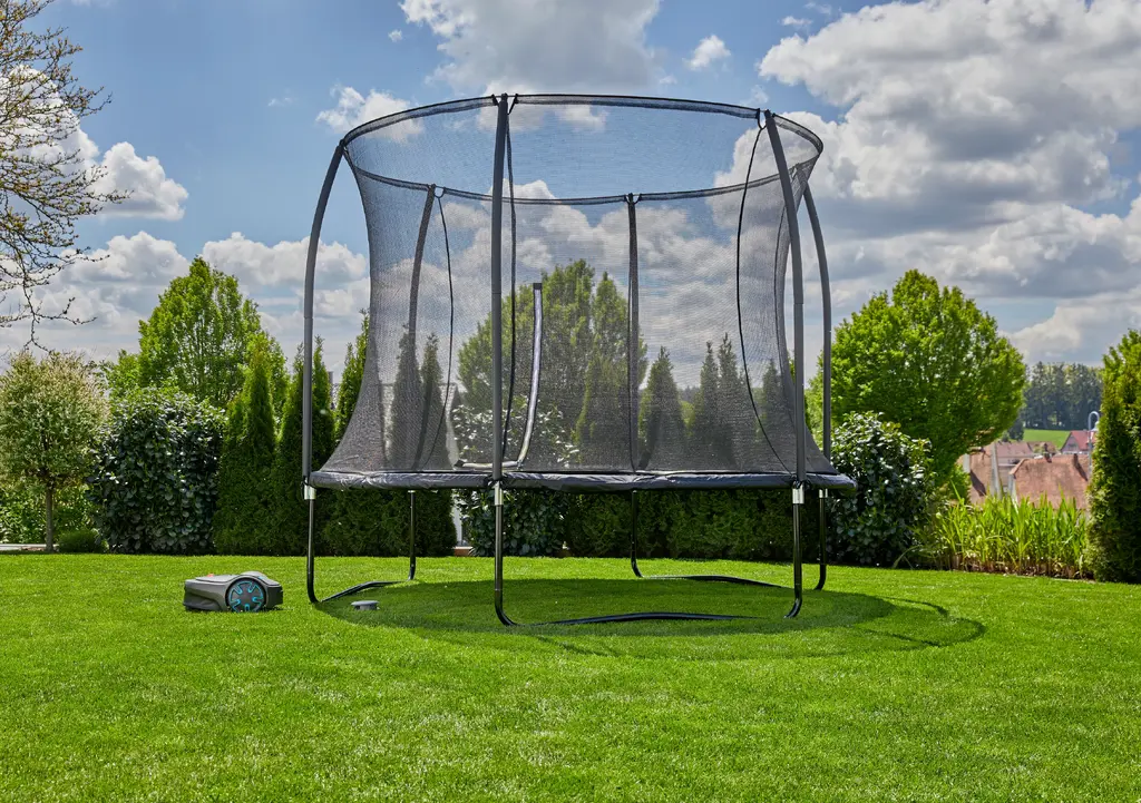 Robotklipper og trampoline